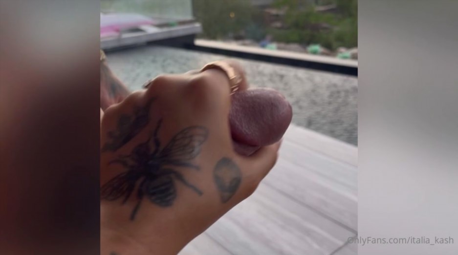 Onlyfans/ManyVids - Italia Kash VIP Kitchen Sex Tape SD 602p - 2025